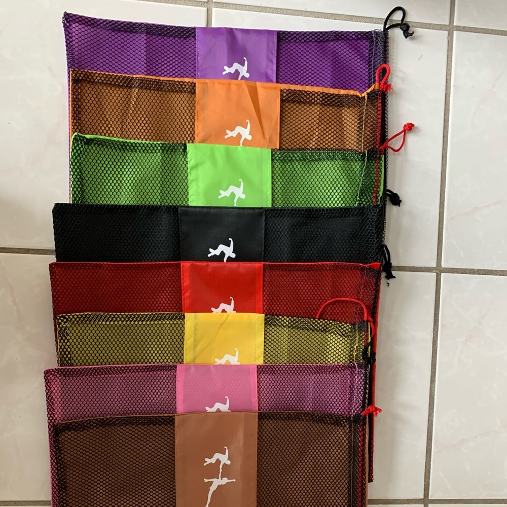 Very Fine Dance NWOT mesh shoe bag black red pink purple brown